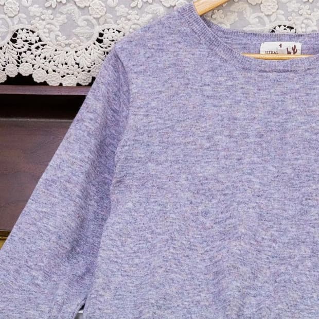 빈티지 티티카카 보라색 기본 니트