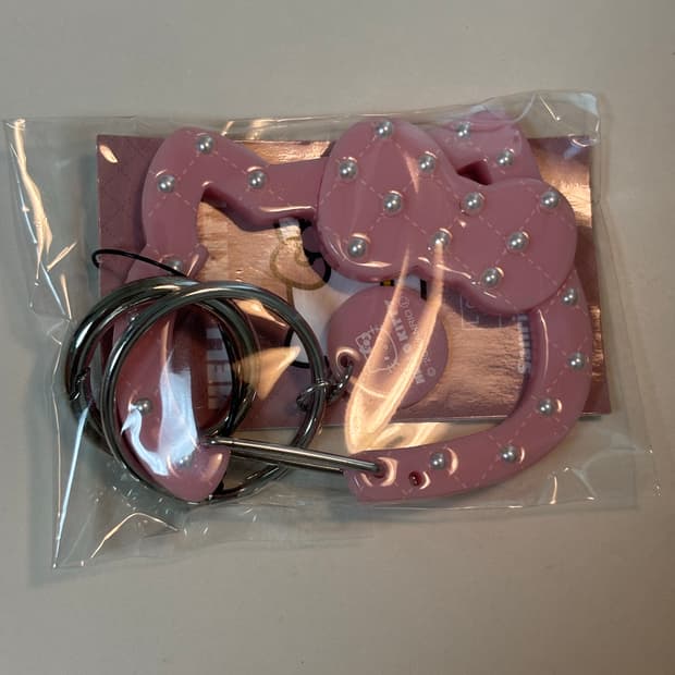 헬로키티 미퍼센트 하트카라비너 핑크