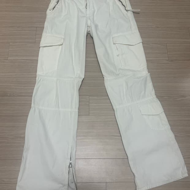 자라 화이트 카고 팬츠