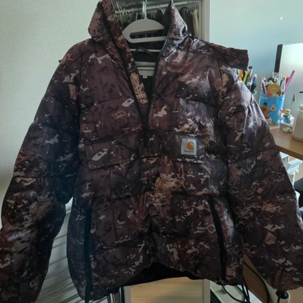 칼하트 아노락 패딩