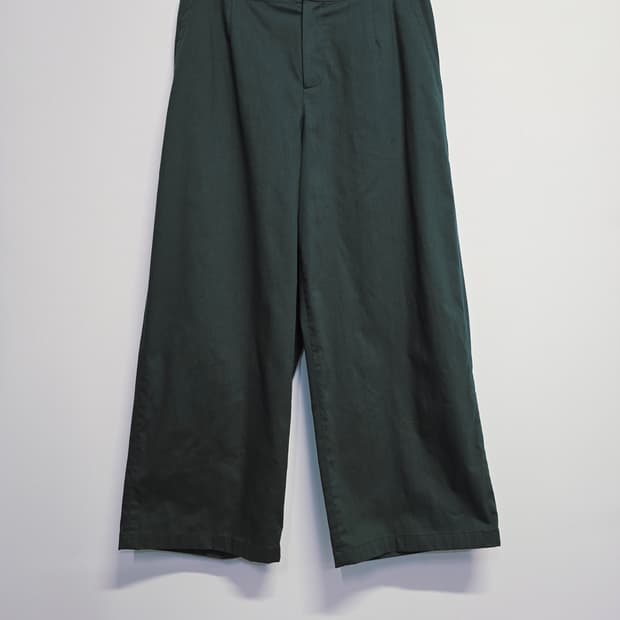 이새 다크 그린 와이드 팬츠