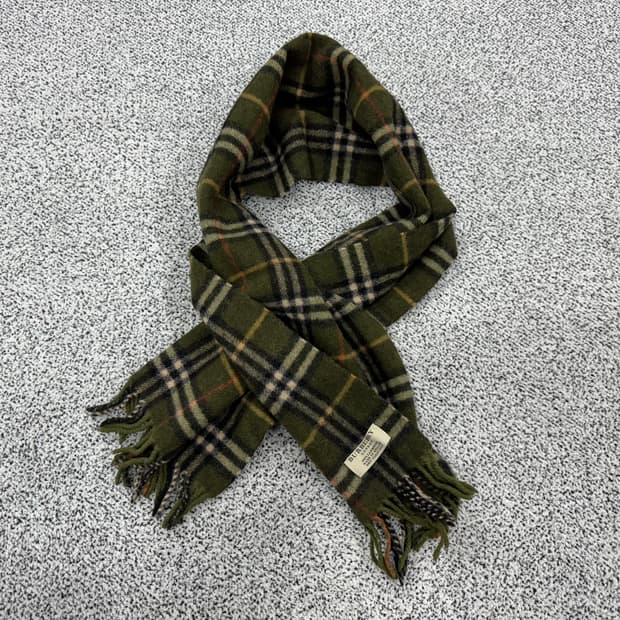 버버리 신형 램스울 머플러