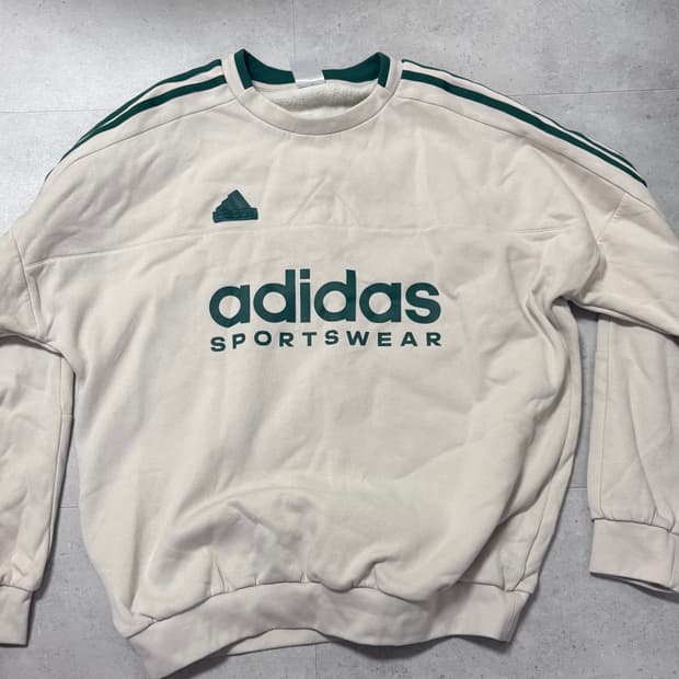 아디다스 맨투맨