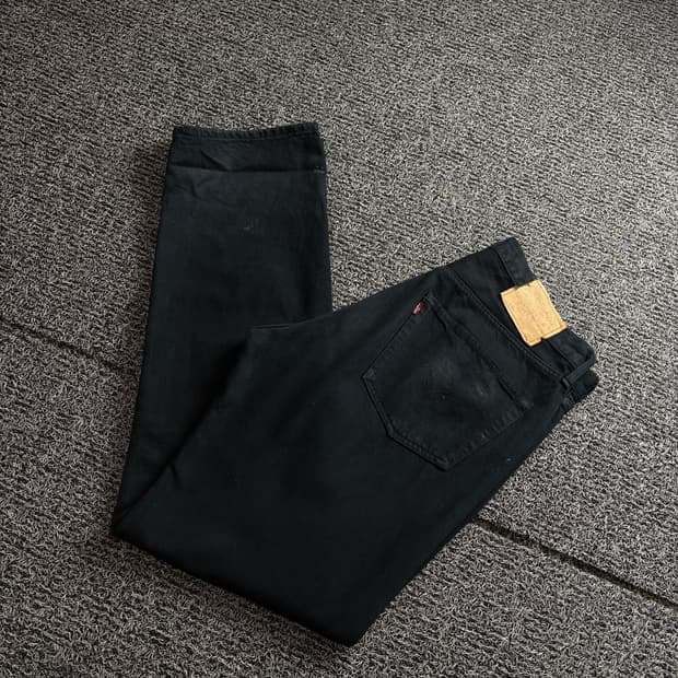 리바이스 501 오리지널 블랙 데님 팬츠 3303