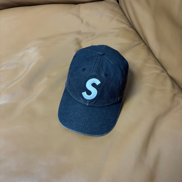 Supreme 슈프림 23ss 피그먼트 블랙 S로고 6패널 볼캡 모자