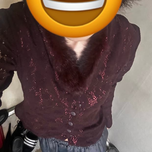 고스 카라 퍼 자켓
