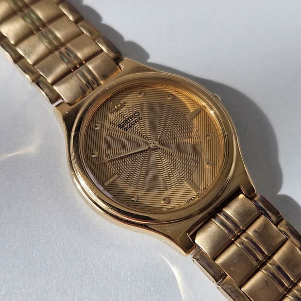 빈티지 세이코 쿼츠 금장 시계