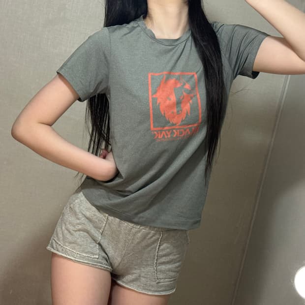 블랙야크 빅로고 슬림핏 반팔티