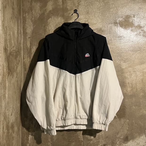 나이키 반집업 바람막이 