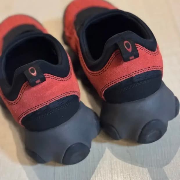 오클리팩토리팀 운동화