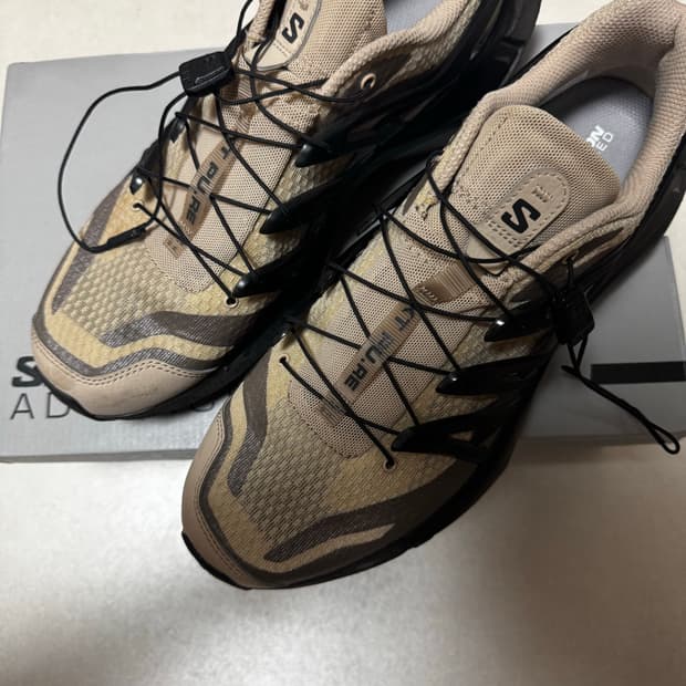 살로몬 xt adv 화이트 페퍼 블랙 팔콘 270