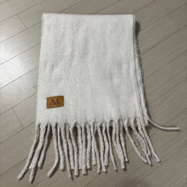 무센트 아이보리머플러