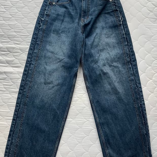 서피스에디션 REWORKED SIDE CUT DENIM BLUE