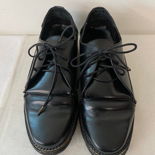 발렌시아가 블랙 로퍼