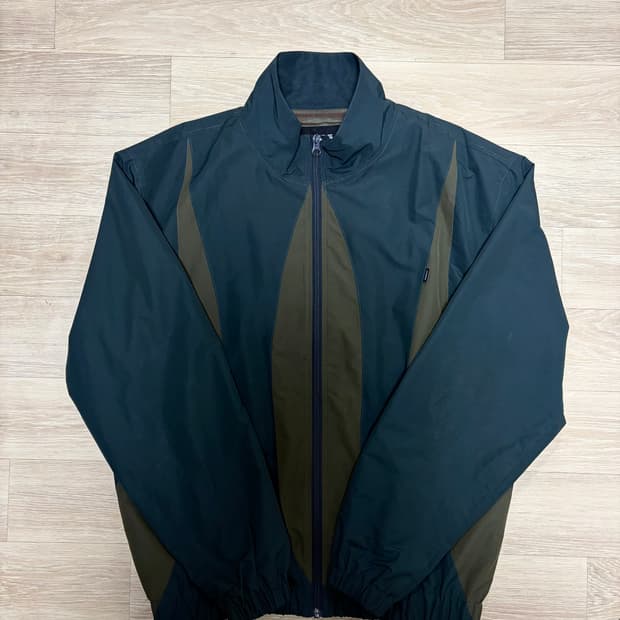 로어즈 바람막이