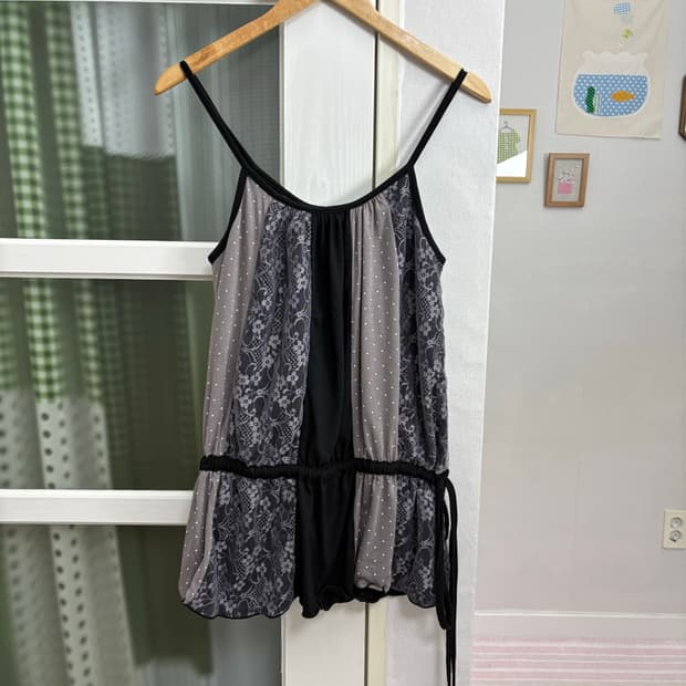 도트 레이스 슬리브리스