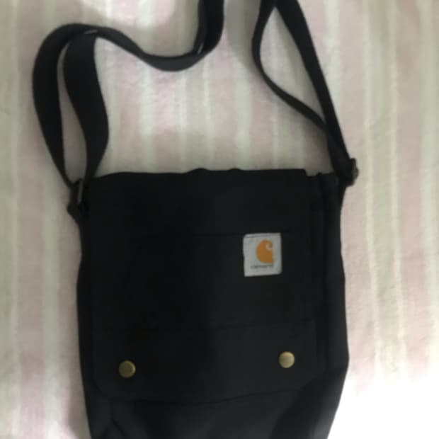 칼하트 크로스바디 스냅 백 블랙