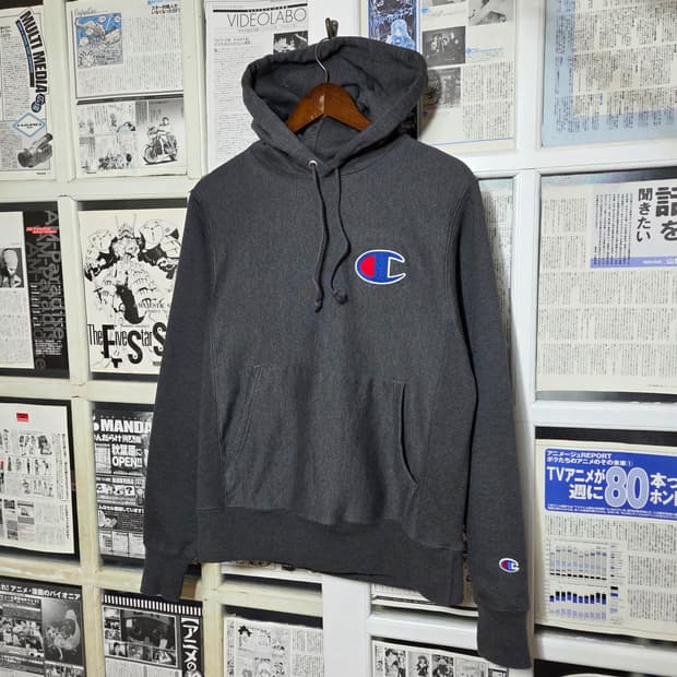 챔피온 리버스위브 차콜 빅로고 후드티