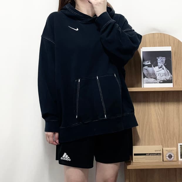 [정품] 나이키 블랙 스티치 뒷 빅스우시 후드티 [ S ]