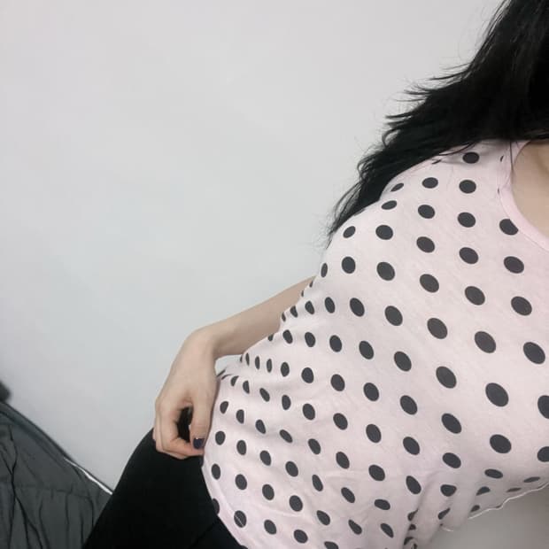 Dot sleeveless