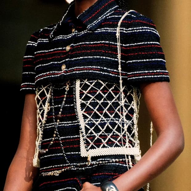 샤넬 23A 볼레로 트위드 자켓