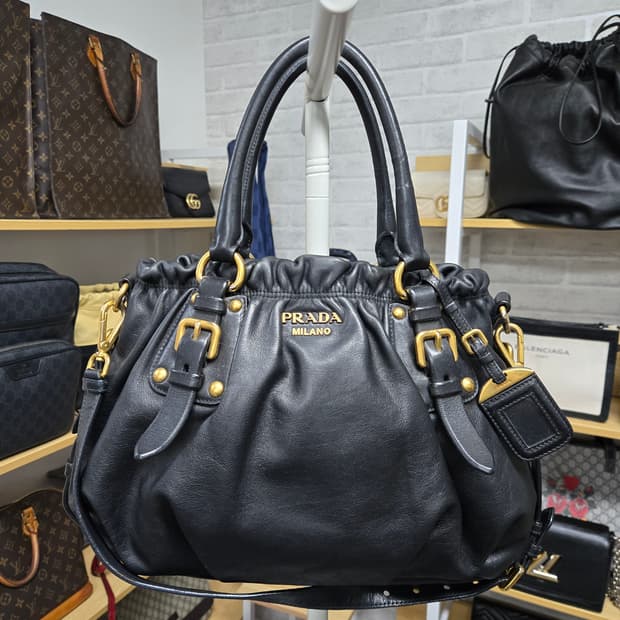 [특가][정품]프라다 가죽 숄더백