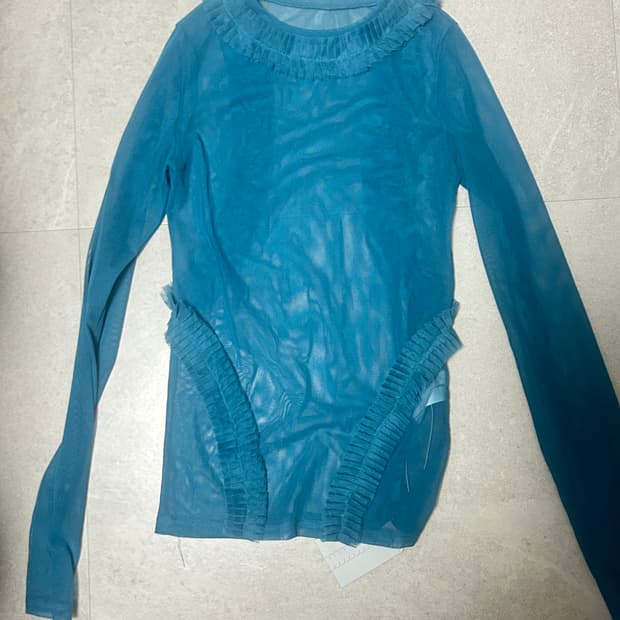 Ulika Sanctus 울리카 플리츠 롱 슬리브 탑