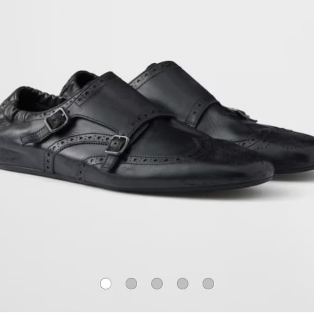 프라다 셔플 더블 몽크 스트랩 슈즈 구해요