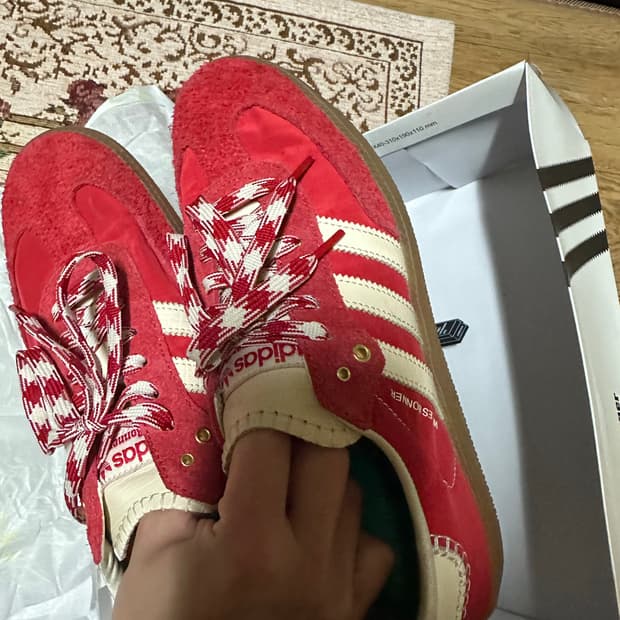 아디다스 웨일즈보너 삼바 275