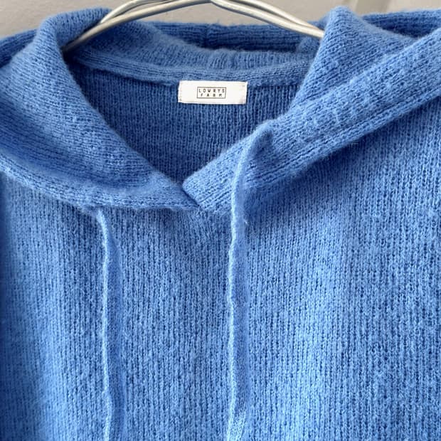 Brushed fabric hooded design knit P/O