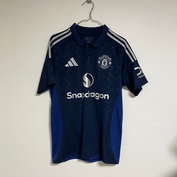 맨체스터 유나이티드 24-25 어웨이 레플리카 져지