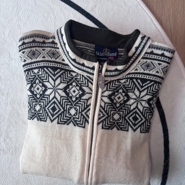 빈티지니트_ Skjaeveland(스예벨란드)메이드인 노르웨이 집업가디건