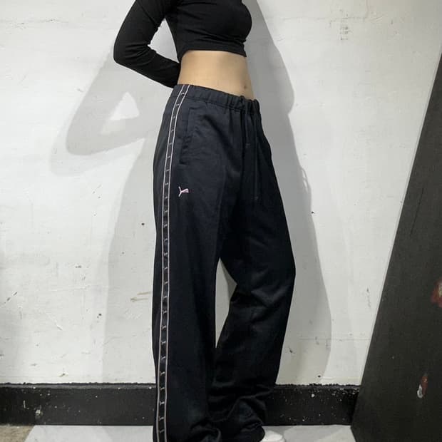 푸마 블랙 와이드 사이드 라인 화이트 포인트 팬츠 L