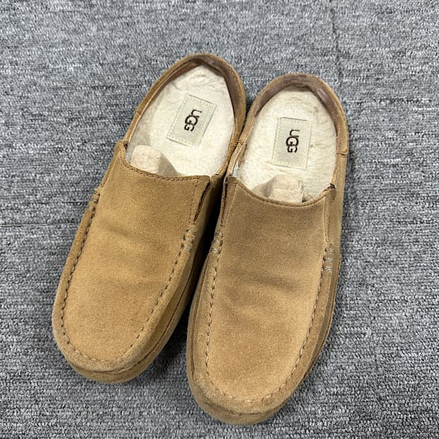 어그 슬리퍼 260