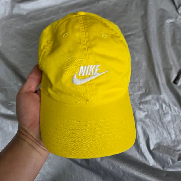 나이키 언스트럭처드 푸츄라 옐로우 볼캡 모자 L xl