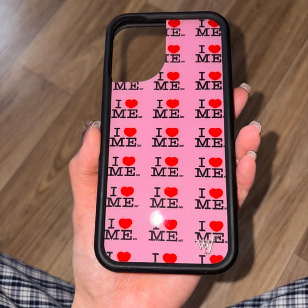 와일드플라워 애슐리윌리엄즈 아이폰16 케이스