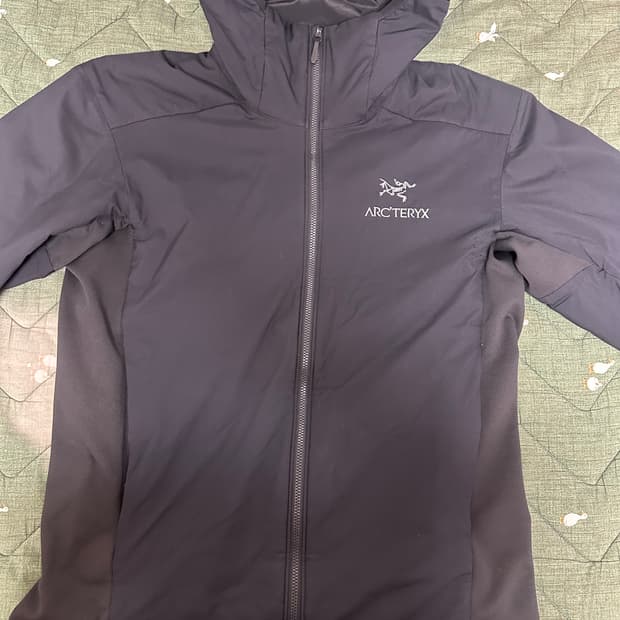 아크테릭스 아톰 S 후디