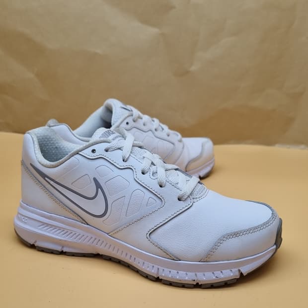 나이키 다운쉬프터6 여성운동화230 