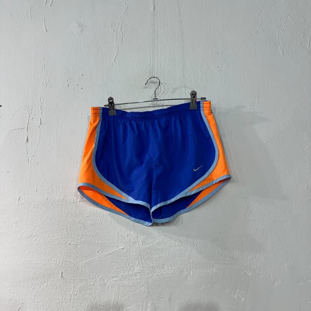  나이키 러닝 숏팬츠 여성M