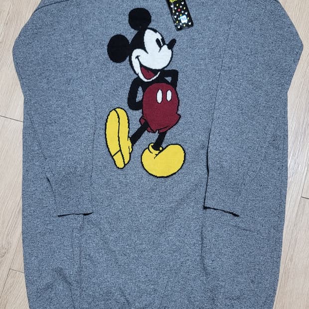 디즈니 미키마우스 캐릭터 롱니트 회색