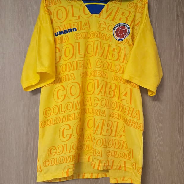 1995-1997 콜롬비아 홈 유니폼