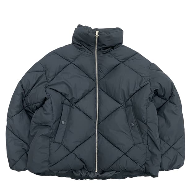 TRUE RELIGION 블랙 숏 패딩