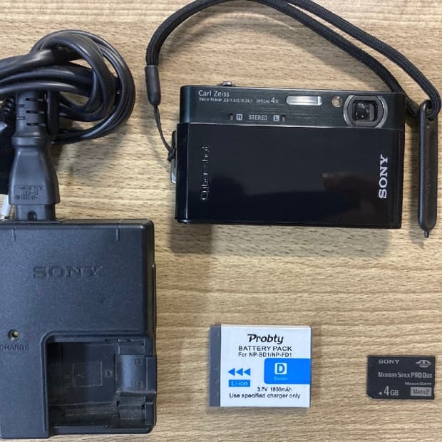Sony Cyber-shot DSC-T900