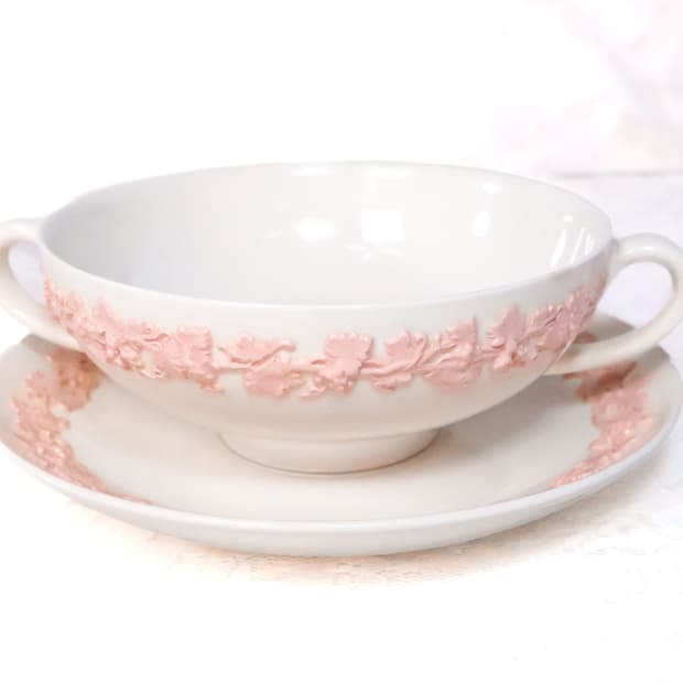 [영국앤틱]웨지우드 퀸즈웨어 핑크온크림 양손스프볼