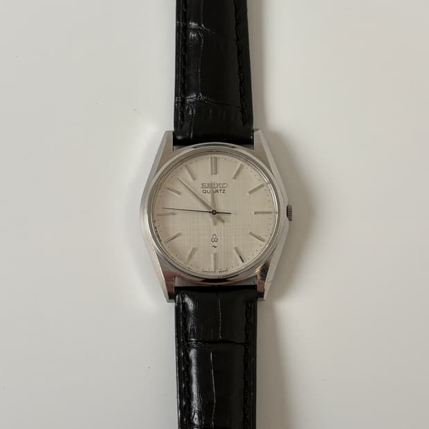 1980s Linen Dial Silver Quartz