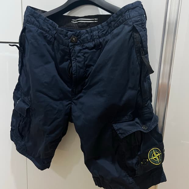 23fw 스톤아일랜드 네이비 반바지 32-33