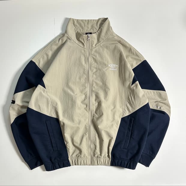 엄브로 umbro 백로고 투톤 집업 L