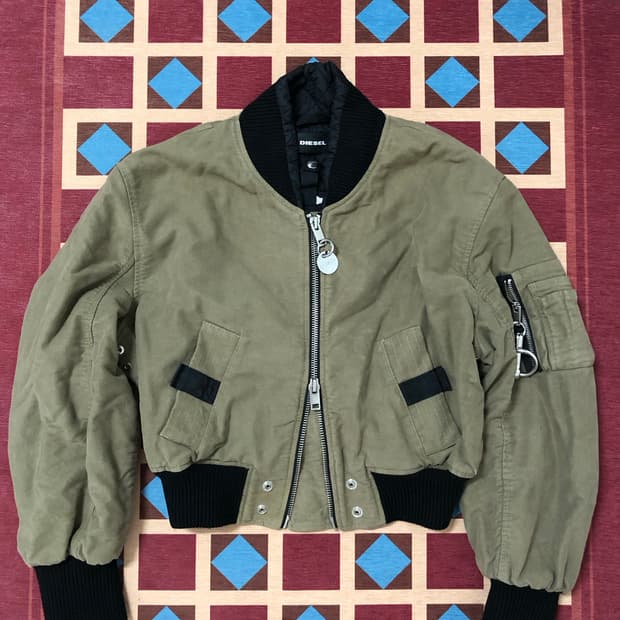 DIESEL CROP ZIPPER BOMBER