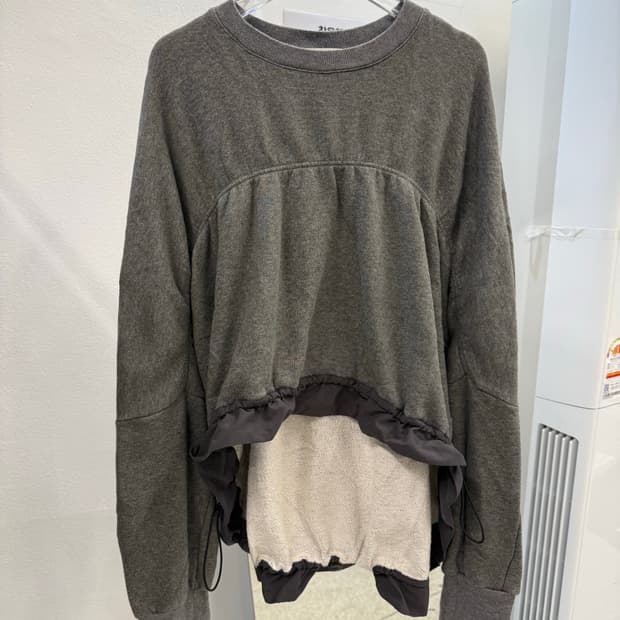 Machatt shirring-detail gray sweatshirt 