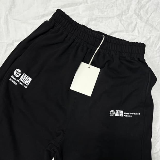 플라스틱 프로덕트 스웻팬츠 s 사이즈 구해요